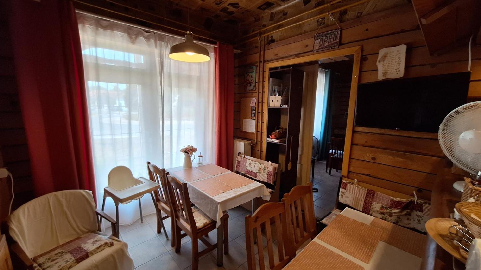 Koppany Vendeghaz Apartment Adand Bagian luar foto